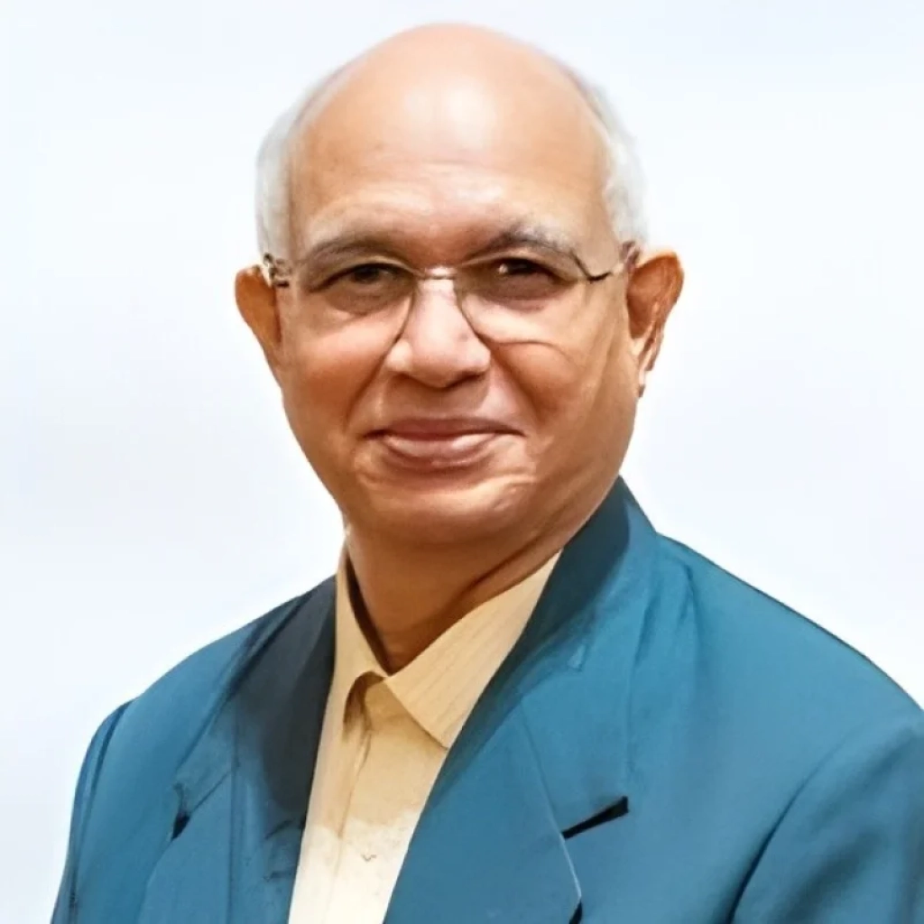 Deepak Waikar headshot.